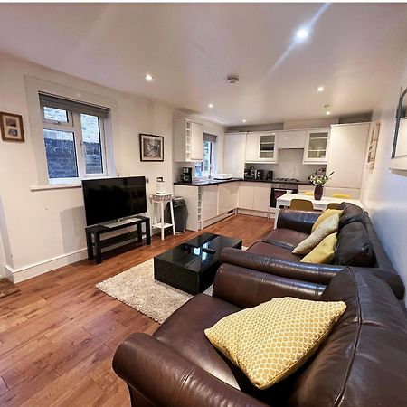 Lovely 2 Bedroom Garden Flat In Londres Extérieur photo