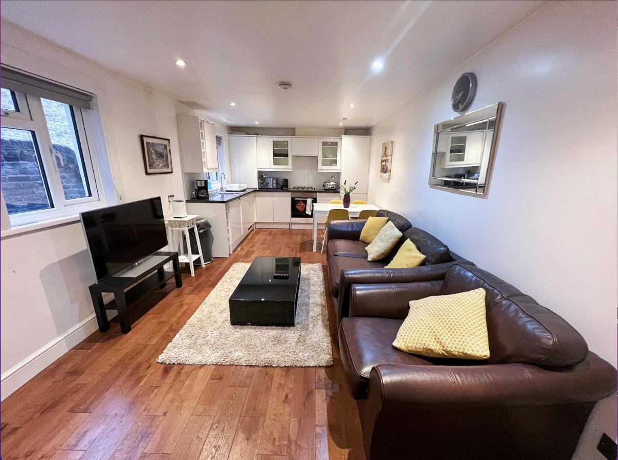 Lovely 2 Bedroom Garden Flat In Londres Extérieur photo