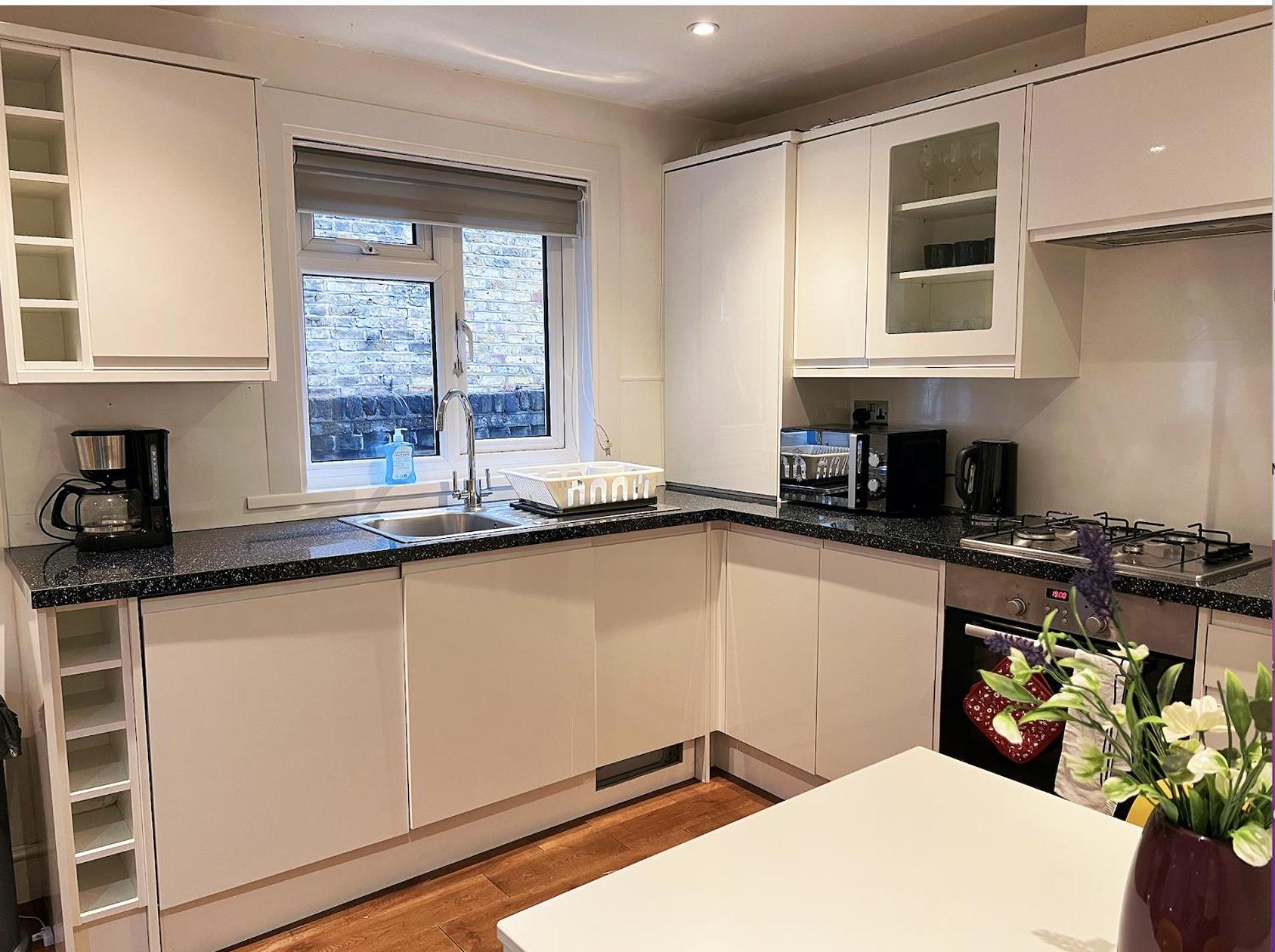 Lovely 2 Bedroom Garden Flat In Londres Extérieur photo